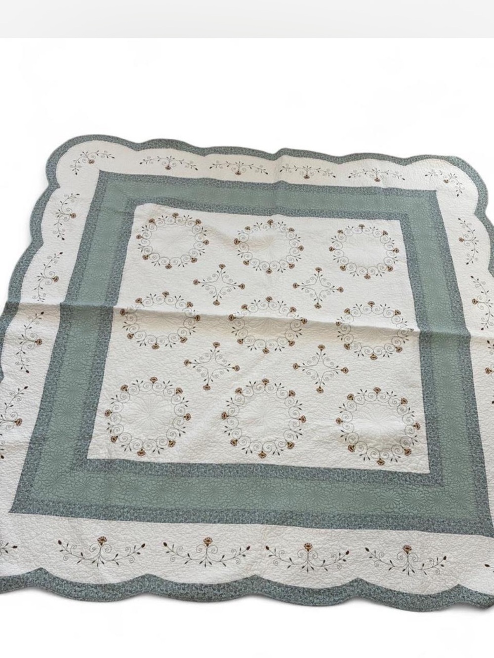 Home Classics Green and White Embroidered Quilt